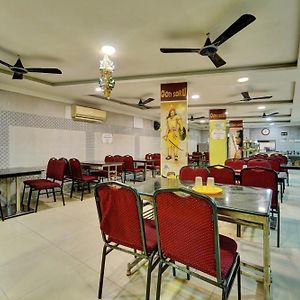 Oyo 81385 Jagadha Residency